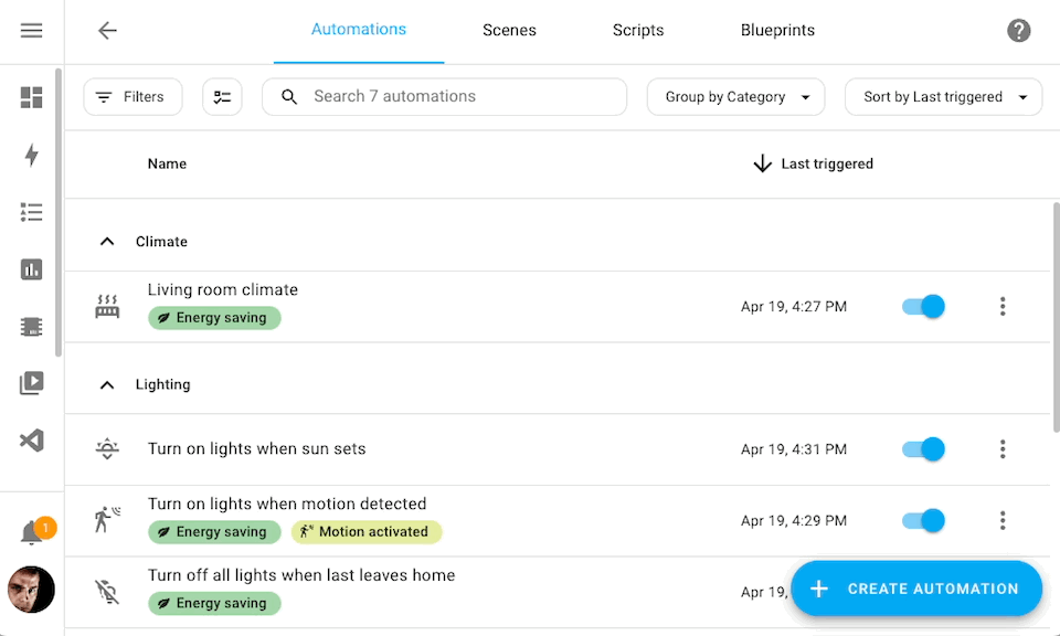 Screenrecording showing items grouped in our data tables can now be collapsed.