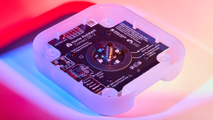 A look inside the ZBT-2 showing the illustrated PCB and components
